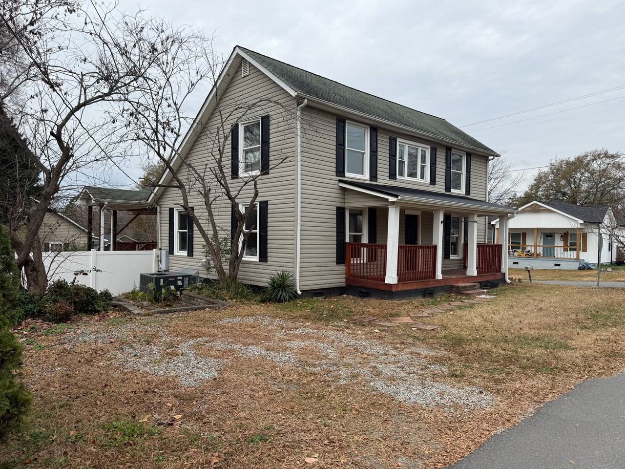 315 2nd Street - Photo 2 of 11
