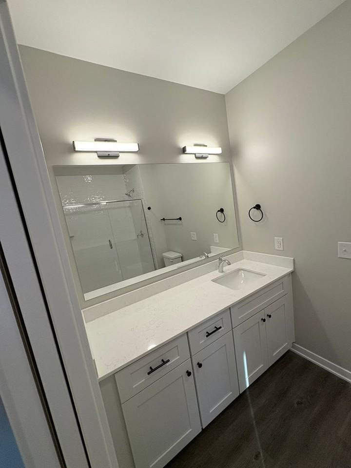 Leavenworth Lofts - Photo 5 of 10