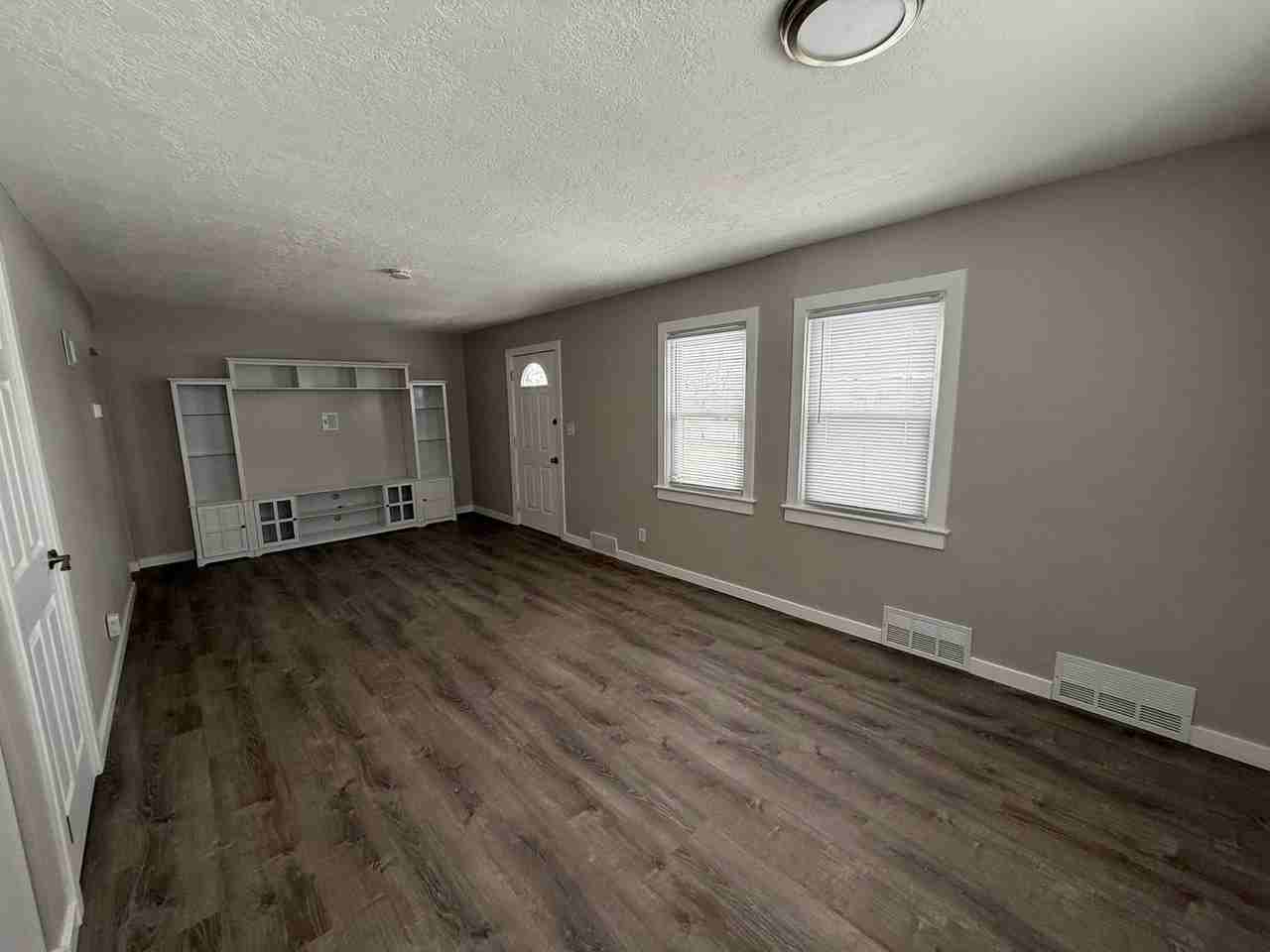 1013 6th St Sw - Photo 5 of 21