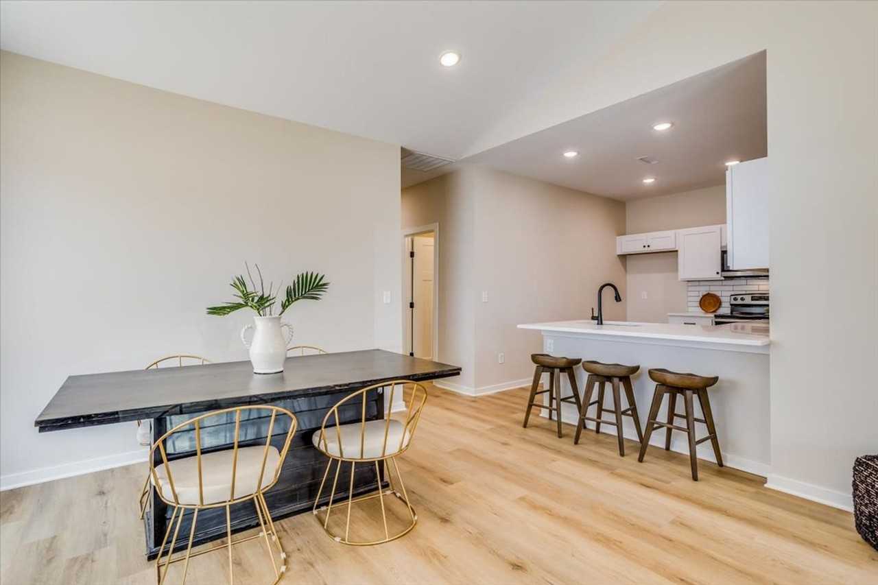 3625 3625 W 30th St N - Photo 5 of 19