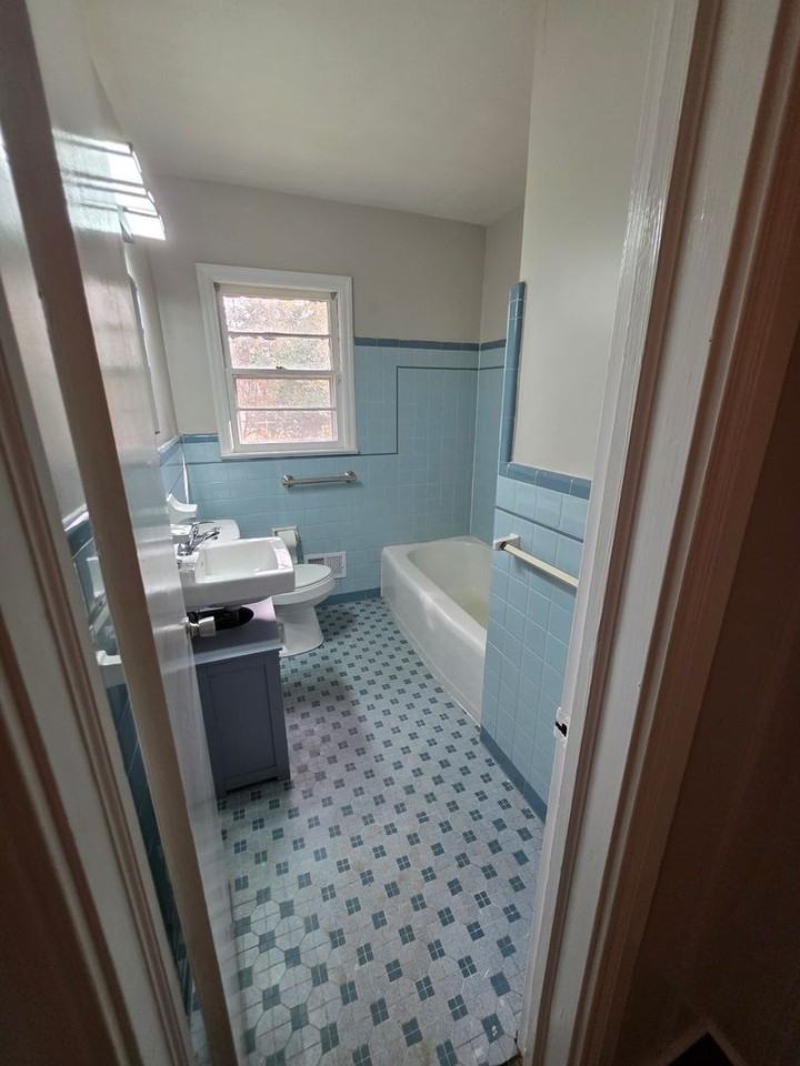 107 Creek Drive - Photo 2 of 14