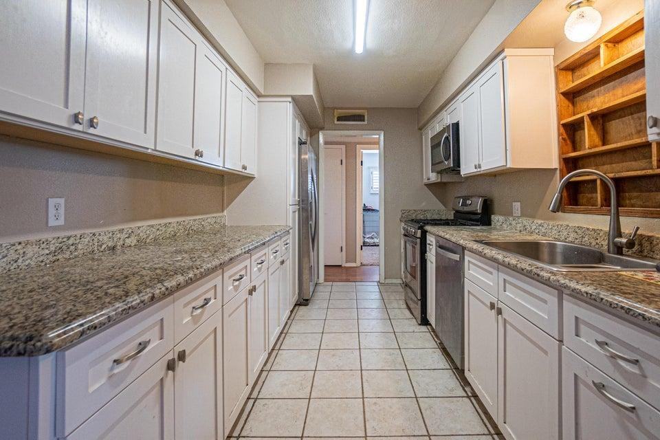 7811 Cielo Vista Drive - Photo 7 of 9