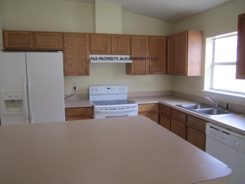 7493 International Village Dr - Photo 6 of 13