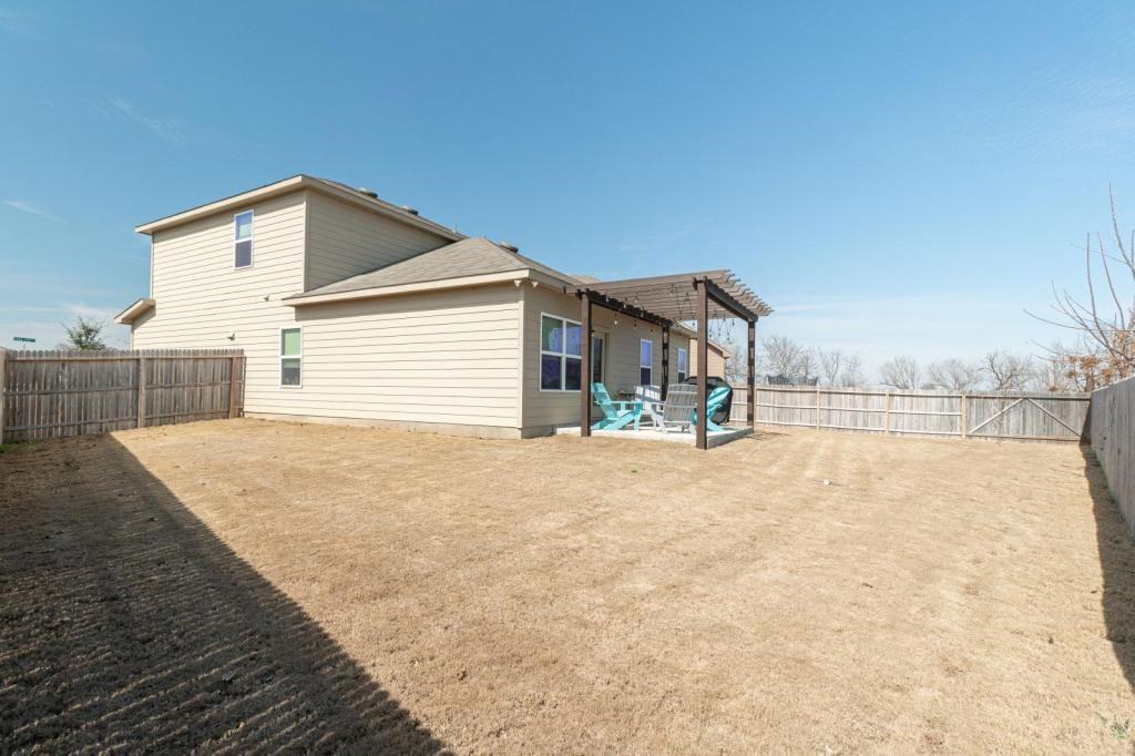 5510 Daniel Way - Photo 5 of 25