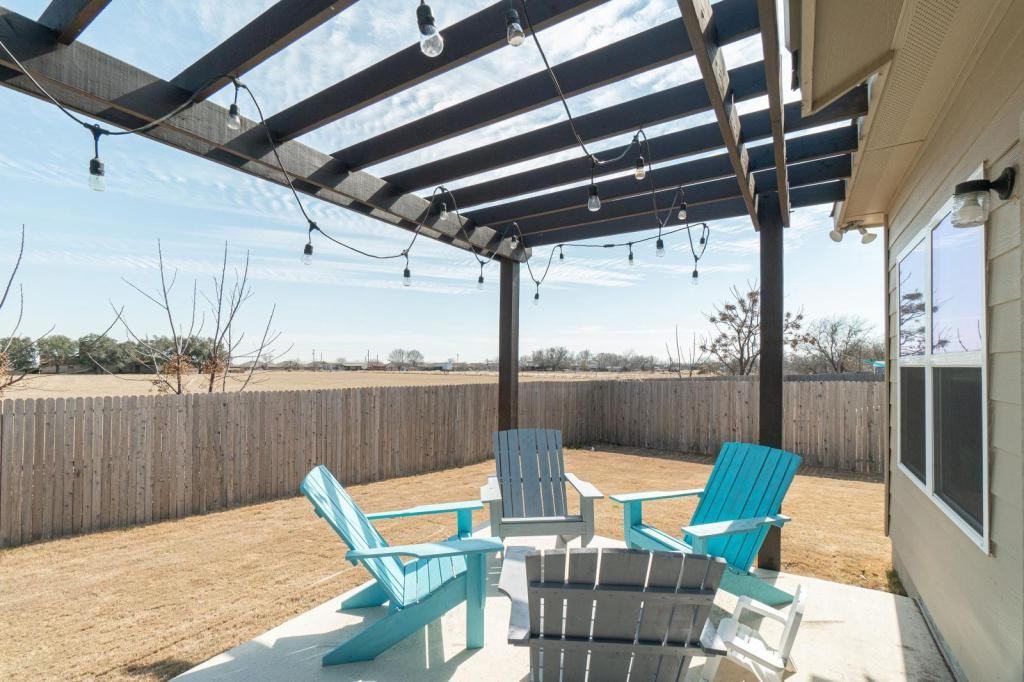 5510 Daniel Way - Photo 6 of 25