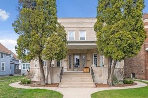 featured image of 2336 Prairie Street