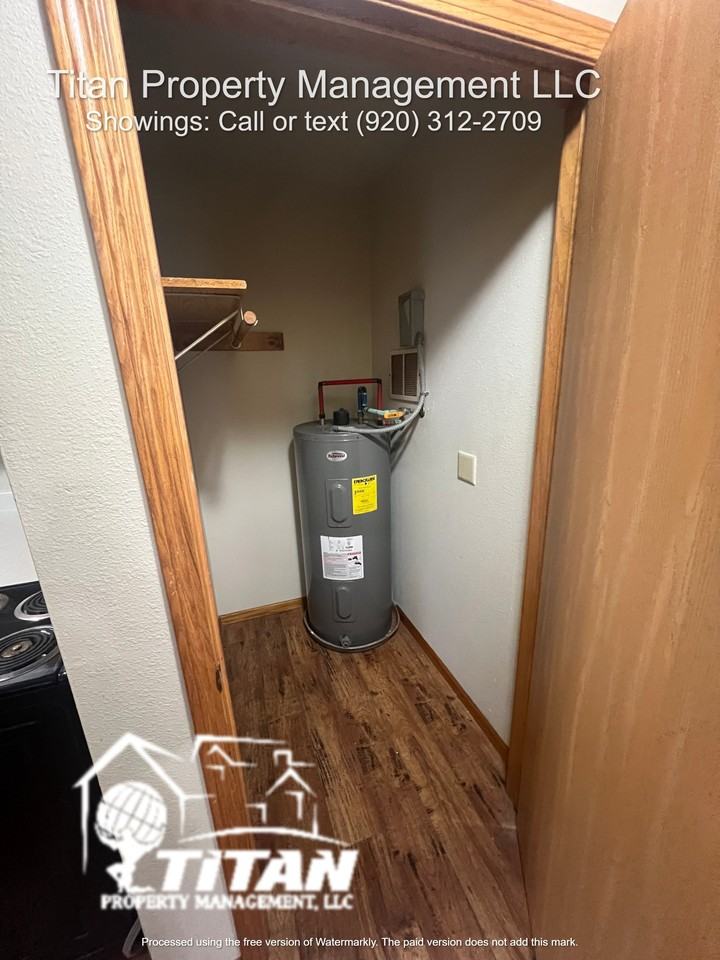 455 W Smith Ave #208 - Photo 4 of 9