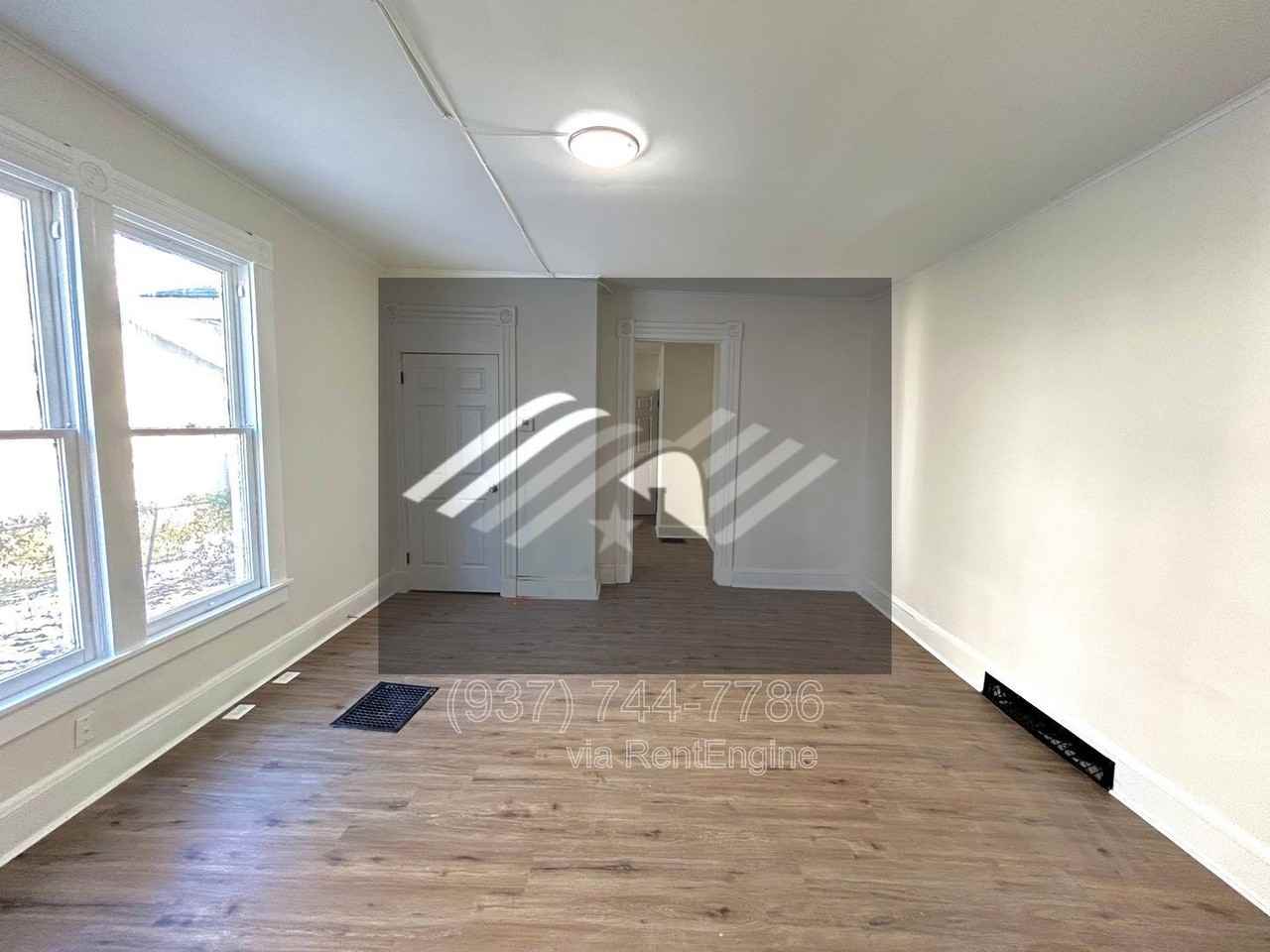 807 W Ash St - Photo 4 of 14