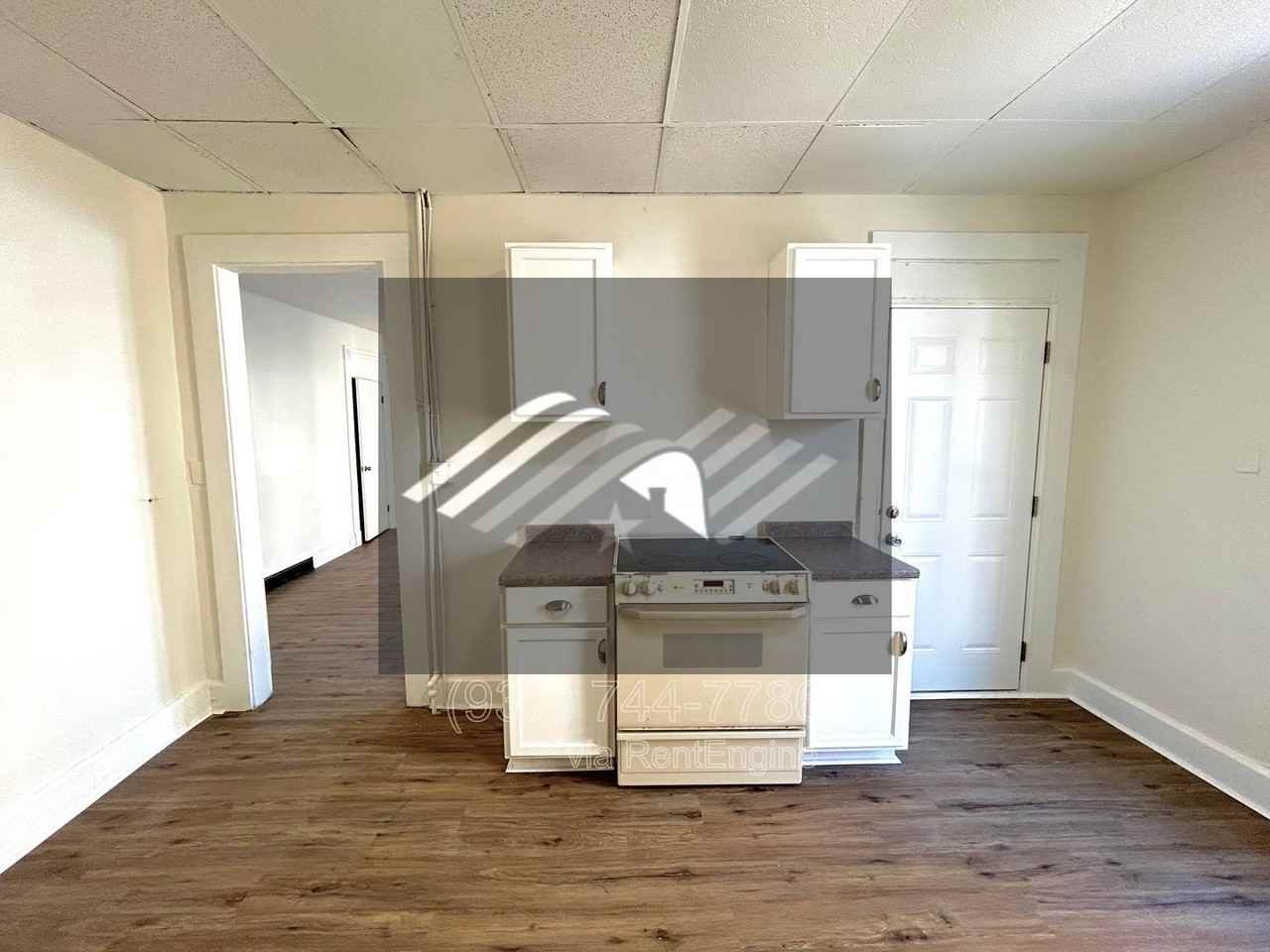 807 W Ash St - Photo 7 of 14