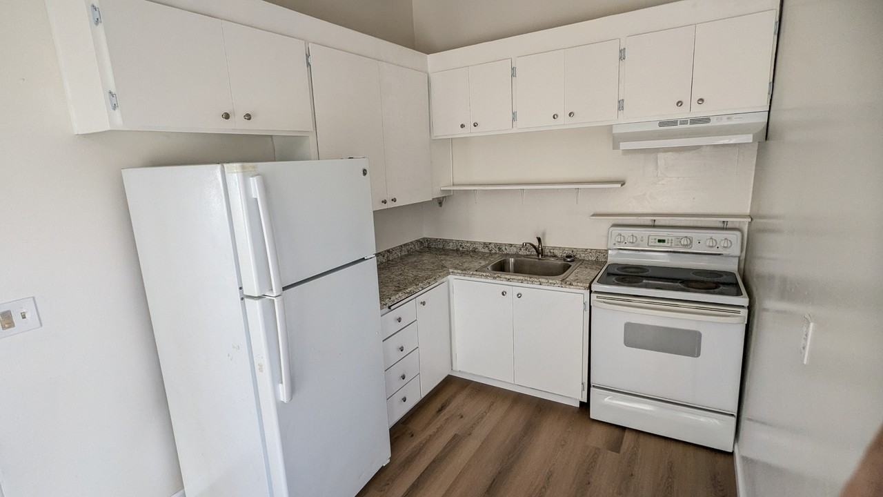 618 Laura Dr #C - Photo 3 of 8