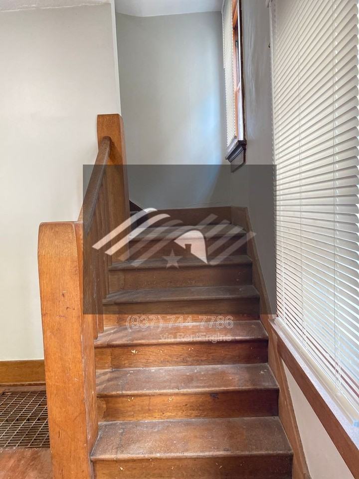 26 W Beechwood Ave - Photo 5 of 27