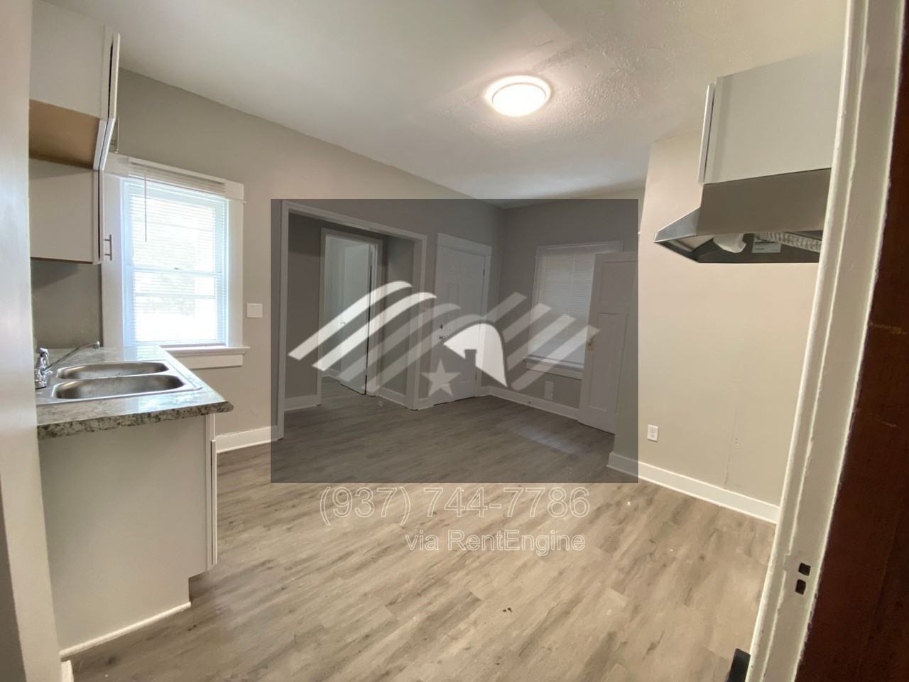 26 W Beechwood Ave - Photo 7 of 27