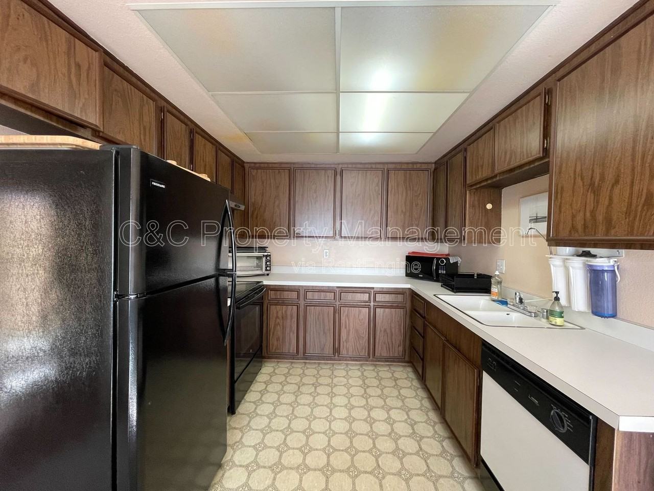 294 Chambers St #52 - Photo 3 of 10