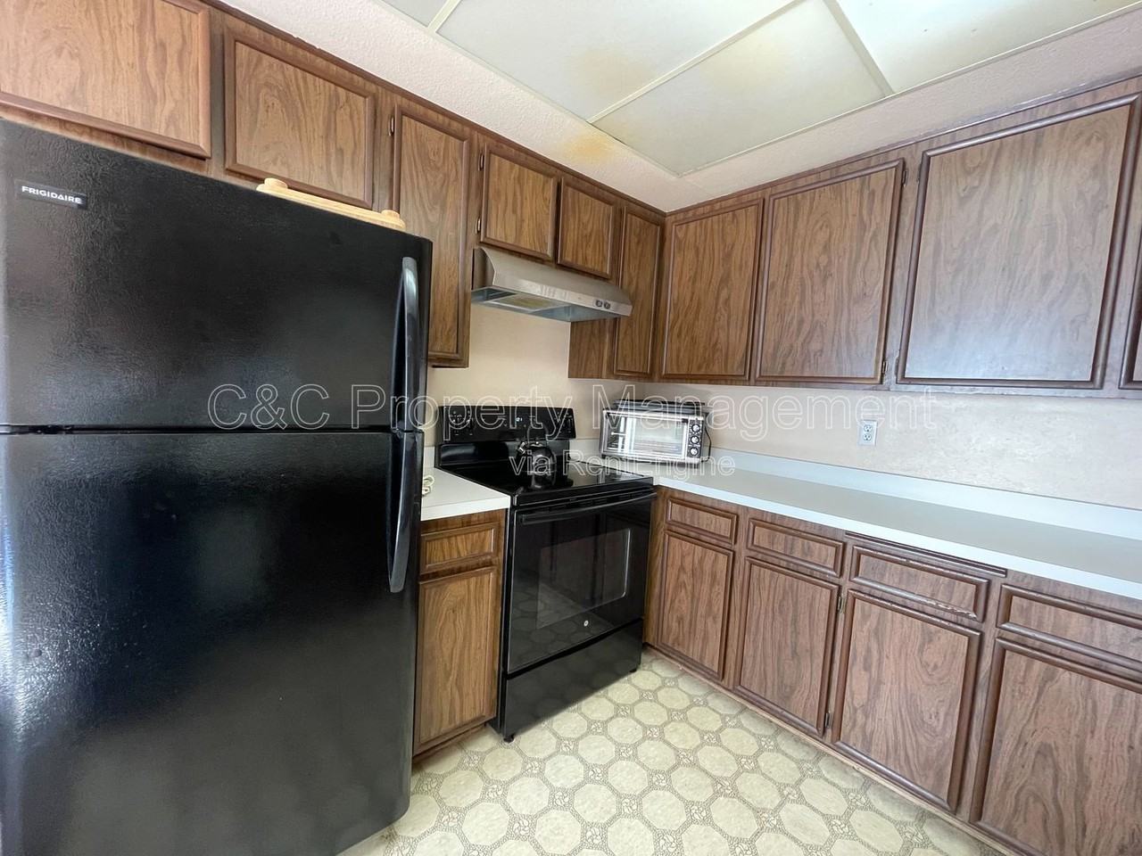 294 Chambers St #52 - Photo 4 of 10