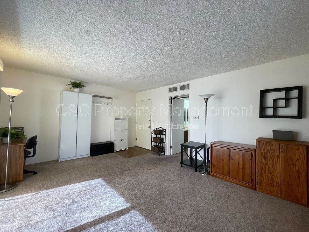 294 Chambers St #52 - Photo 6 of 10