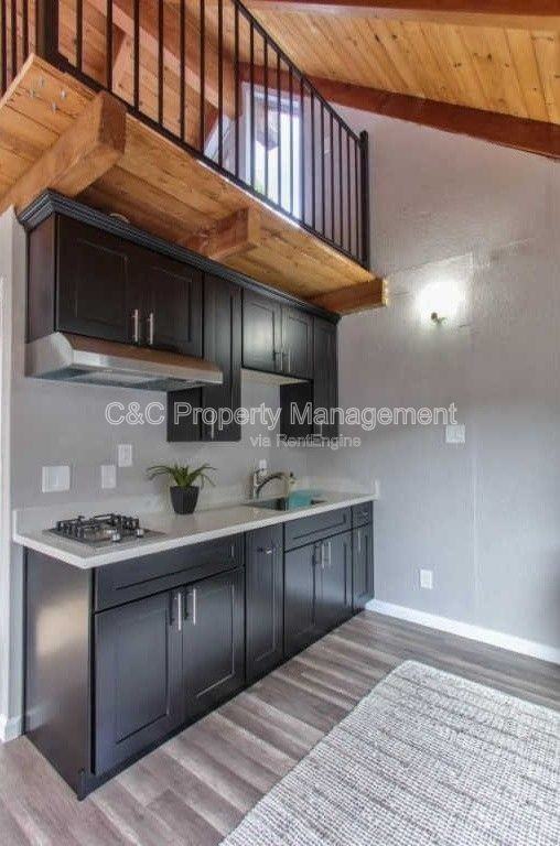 1420 Munras Ave #B - Photo 4 of 13