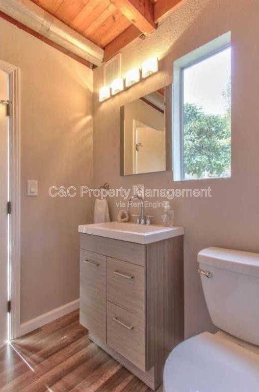 1420 Munras Ave #B - Photo 7 of 13