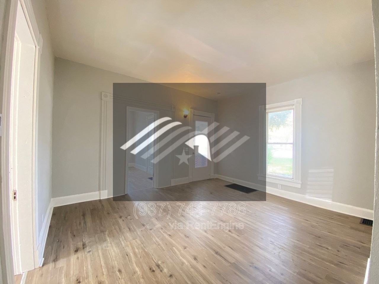 323 Harrison St - Photo 3 of 15