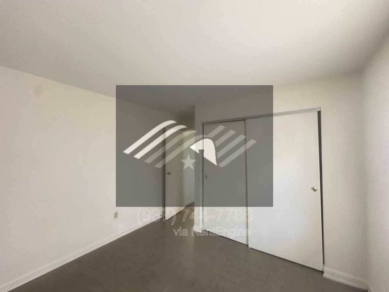 807 E Trotwood Blvd - Photo 3 of 10