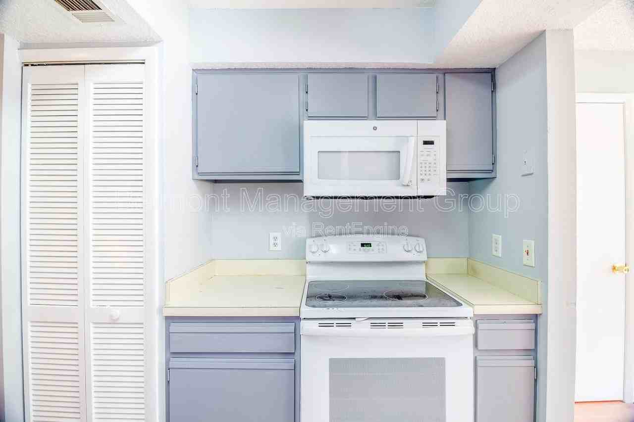 670 Sandy Neck Ln #102 - Photo 5 of 17