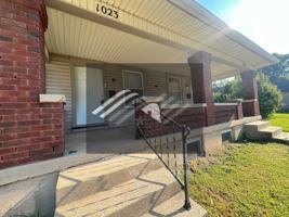 featured image of 1023 Clover Street