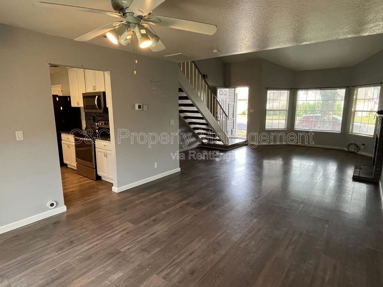 3805 Rotterdam Ave - Photo 6 of 19