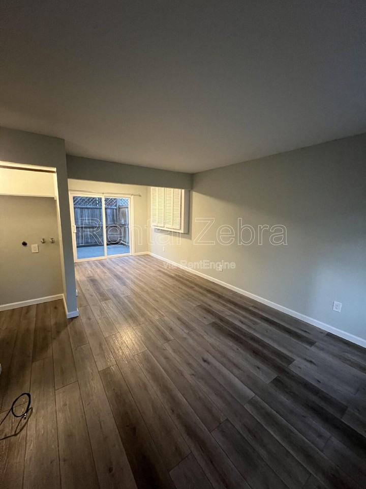 141 West Agua Caliente Road #D - Photo 7 of 49