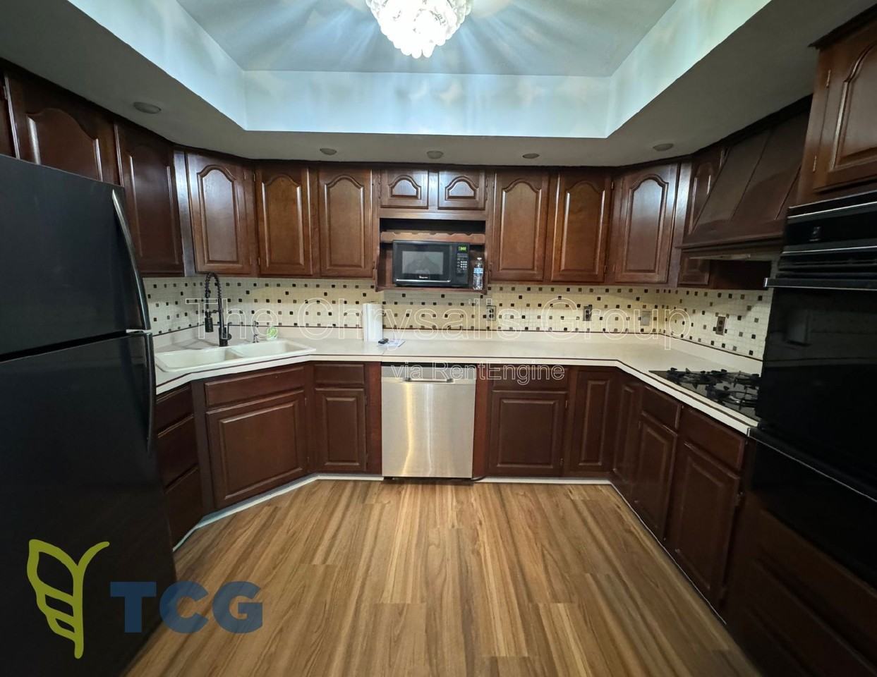 1802 Herbert St - Photo 7 of 15