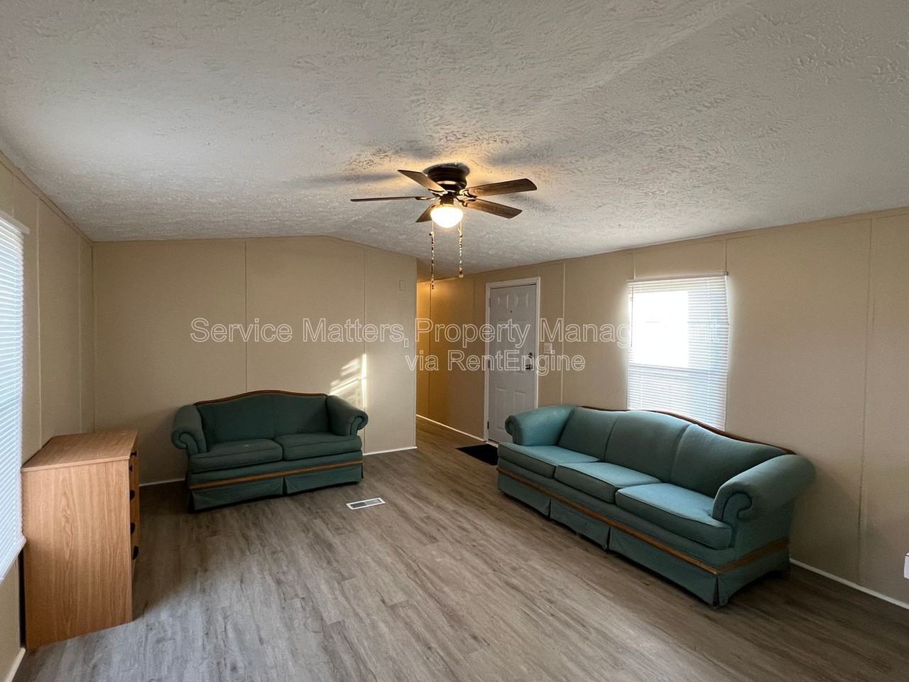 4819 Douglas Dr - Photo 3 of 17