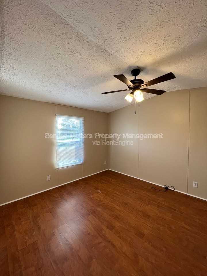 4819 Douglas Dr - Photo 7 of 17