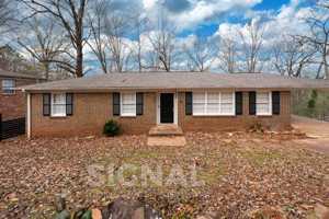 featured image of 416 Lance Lane