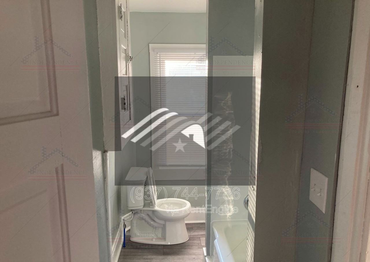 419 Alberta St - Photo 7 of 27