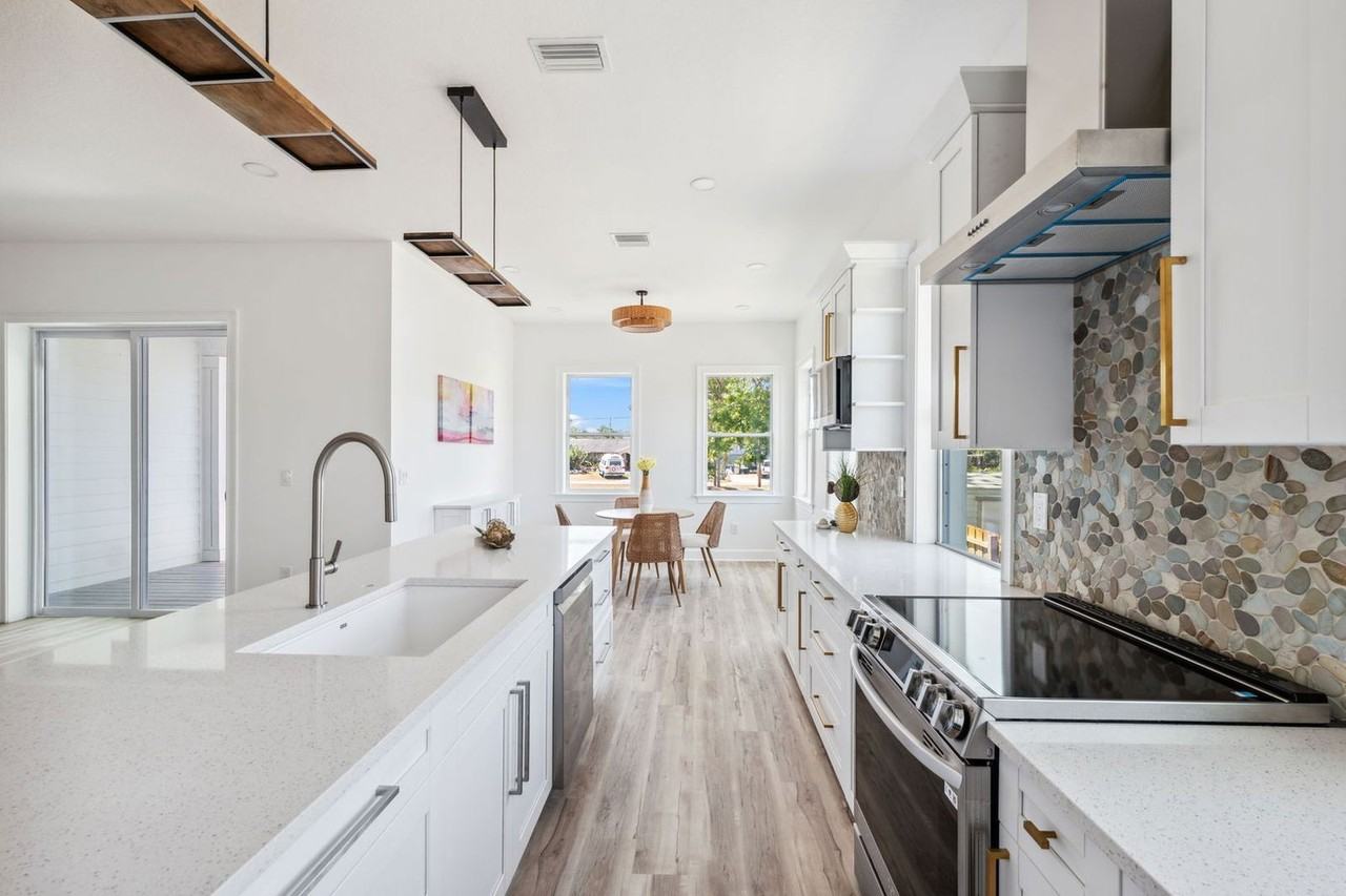 8622 Inwood Dr - Photo 6 of 23