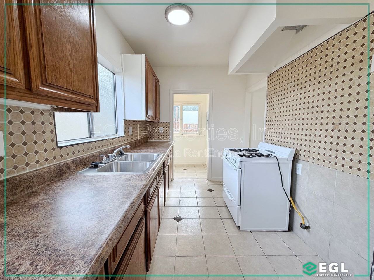 816 Forest Ave - Photo 6 of 13