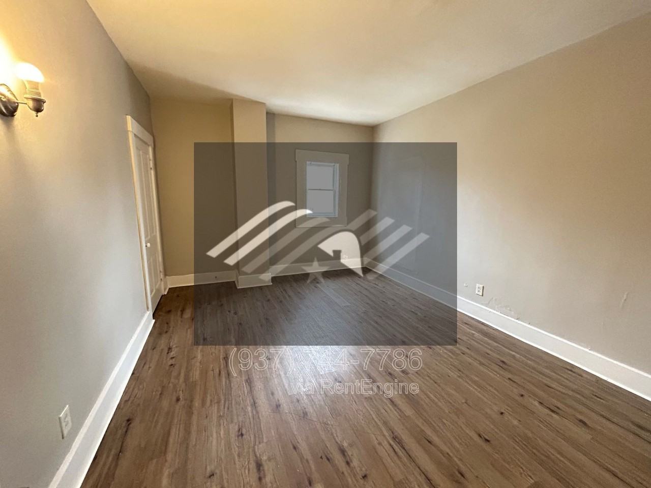 815 S Main St - Photo 3 of 9