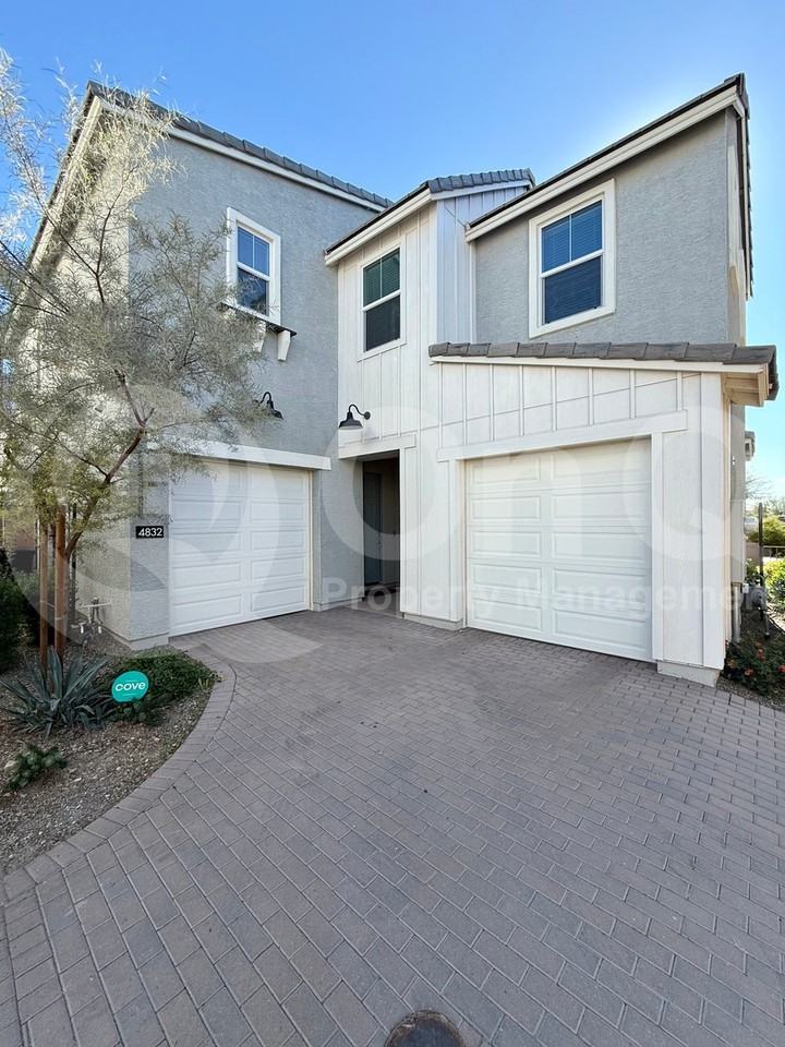 4832 South Ferric - Photo 2 of 25