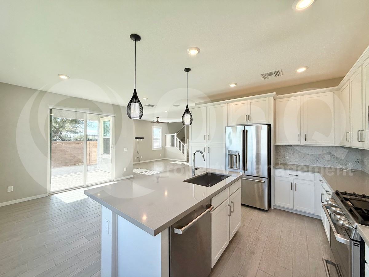 4832 South Ferric - Photo 4 of 25