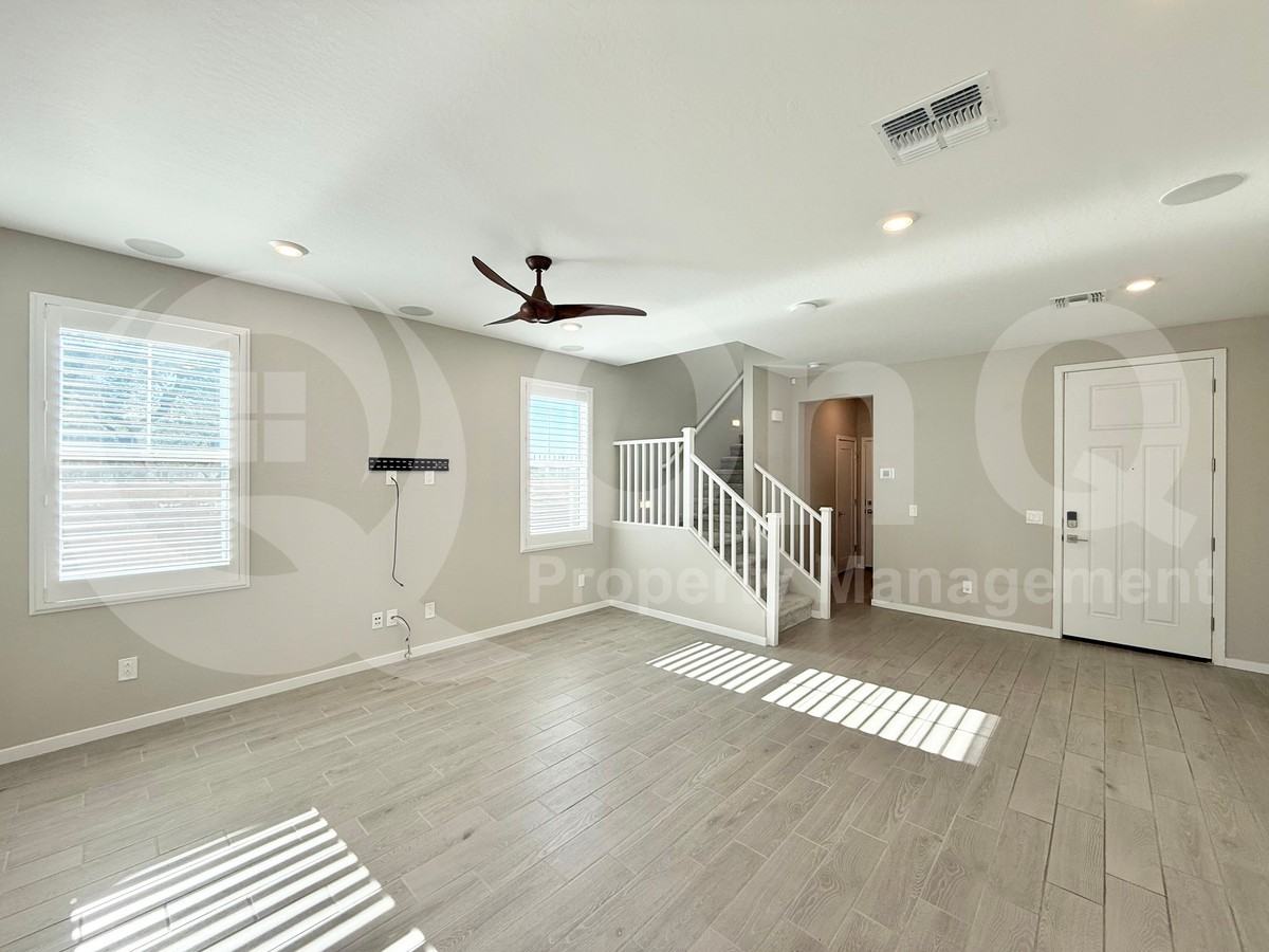 4832 South Ferric - Photo 7 of 25