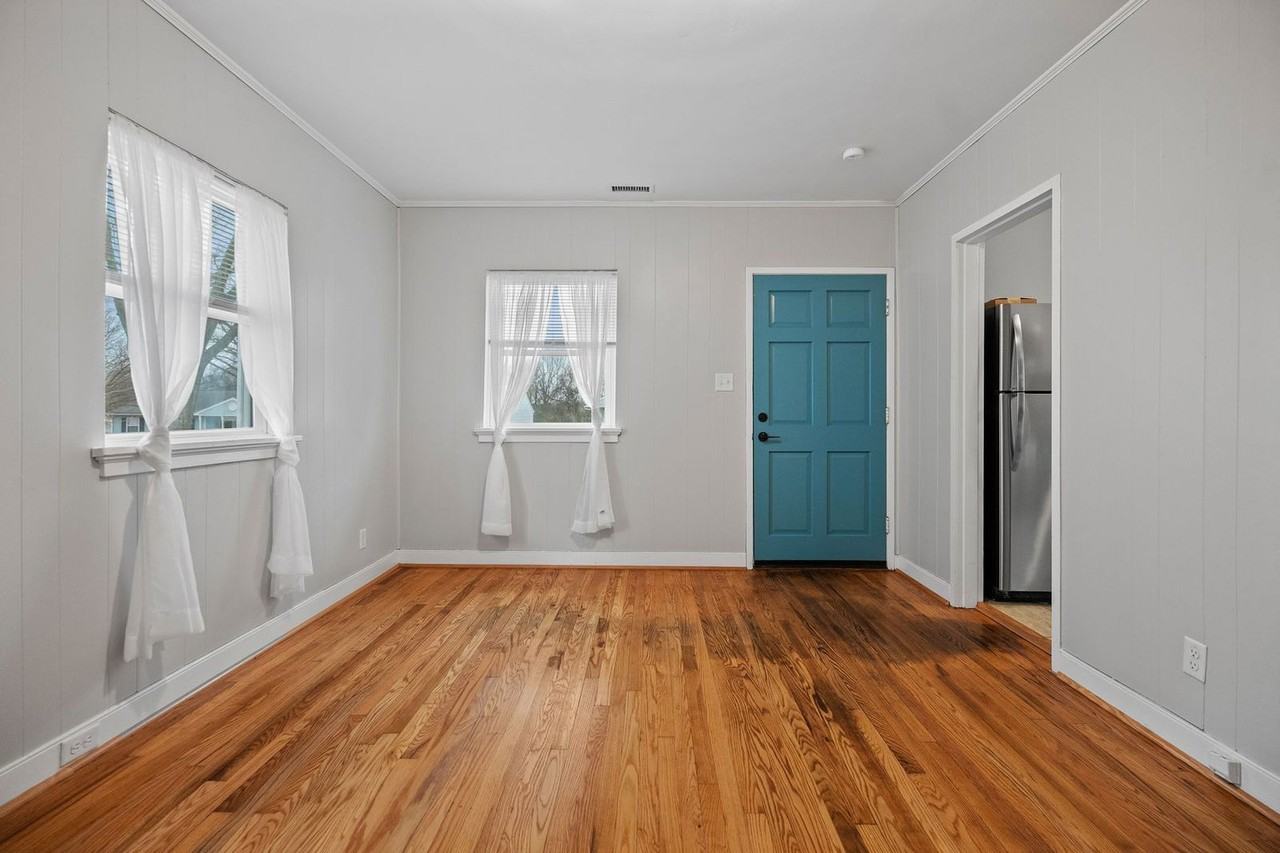 908 N 38th St - Photo 7 of 19