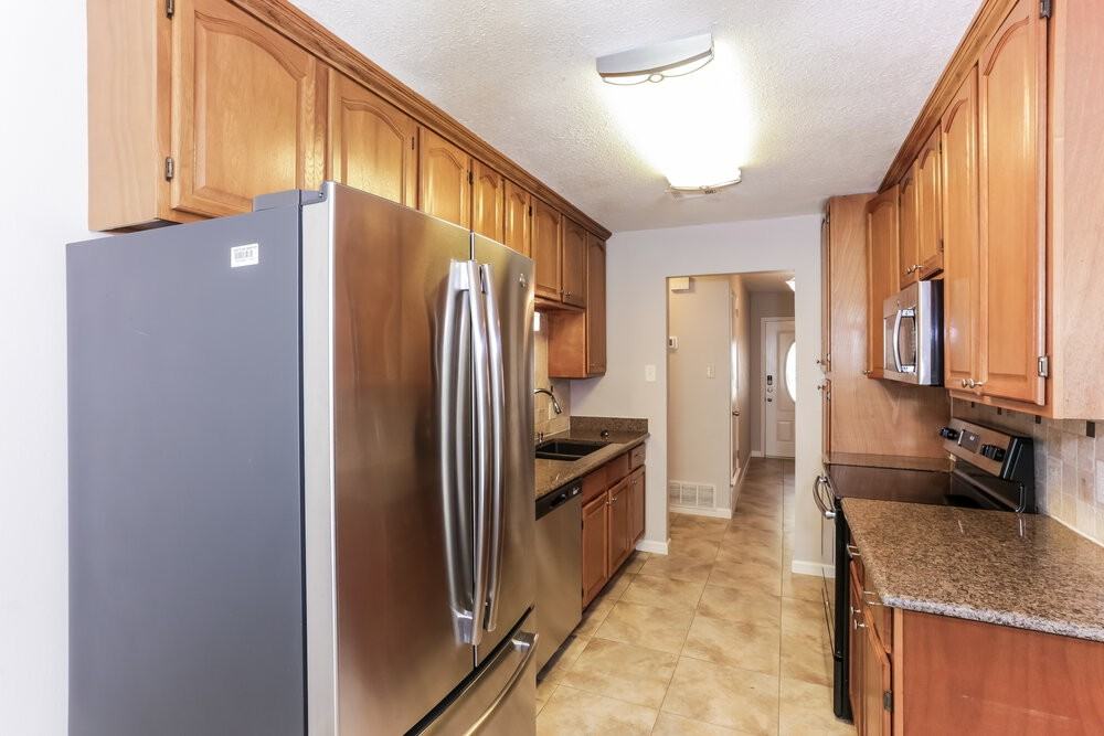 5907 Willow Crest Dr - Photo 6 of 16