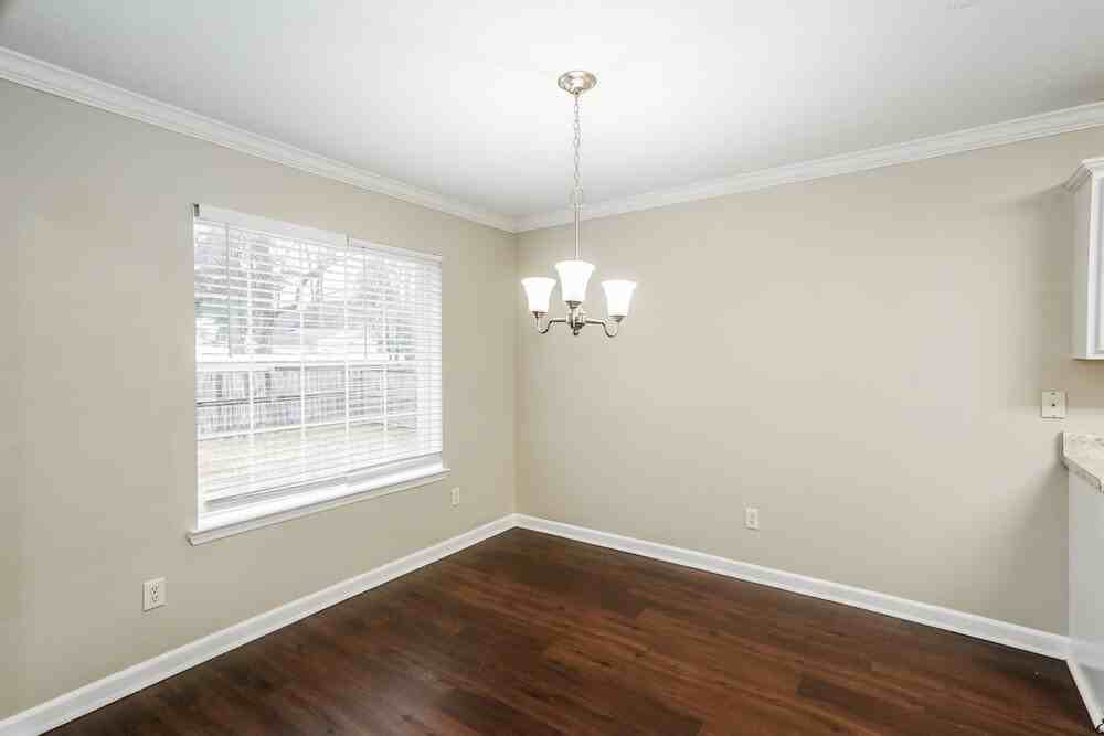 7036 Hickory Pass Ln - Photo 6 of 17