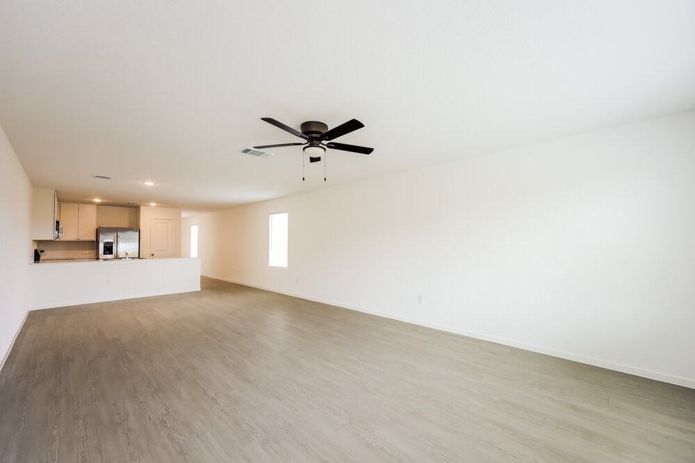 539 Roquefort St - Photo 5 of 16