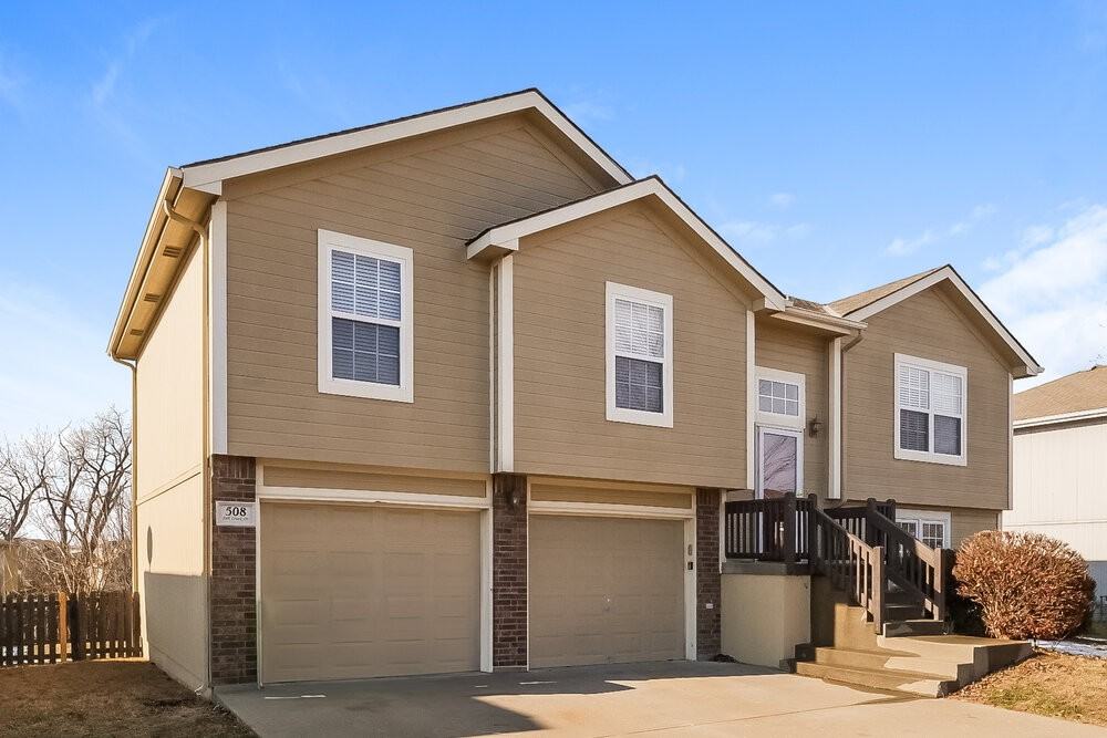 508 Fall Creek Dr - Photo 4 of 17