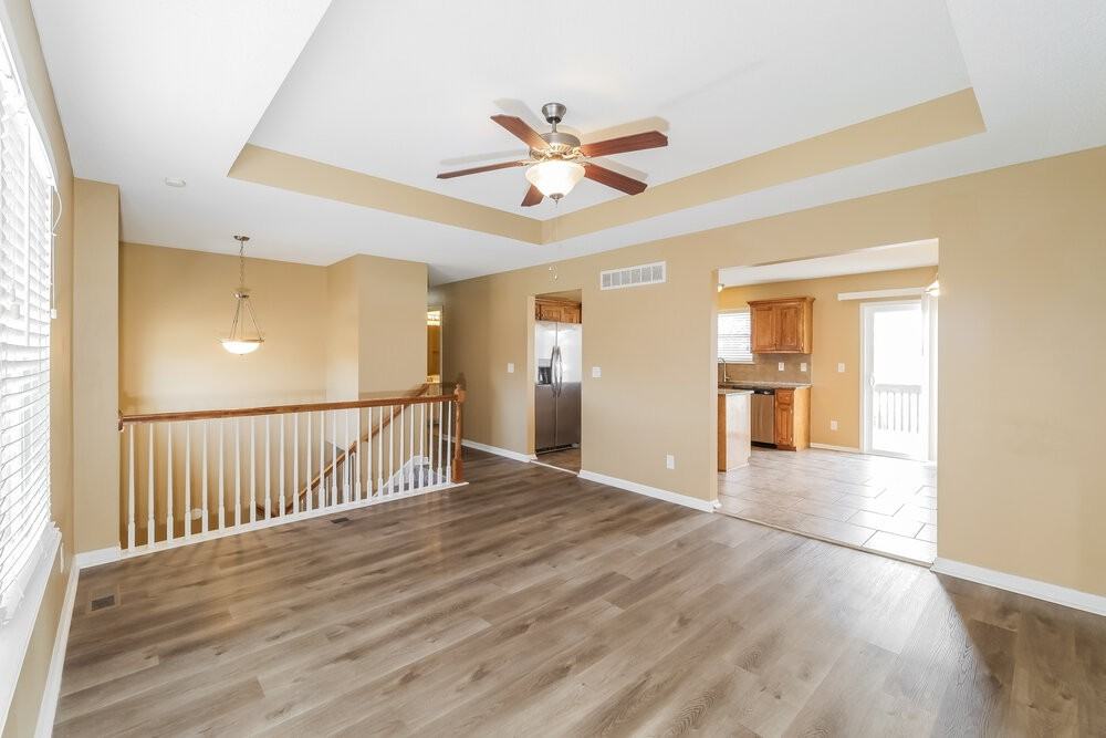 508 Fall Creek Dr - Photo 7 of 17