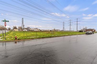 7 Southwest #1 - Photo 3 of 15