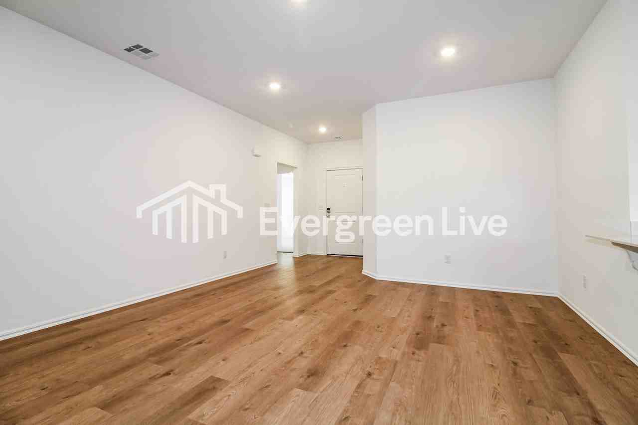 SW 39th St - Photo 3 of 17