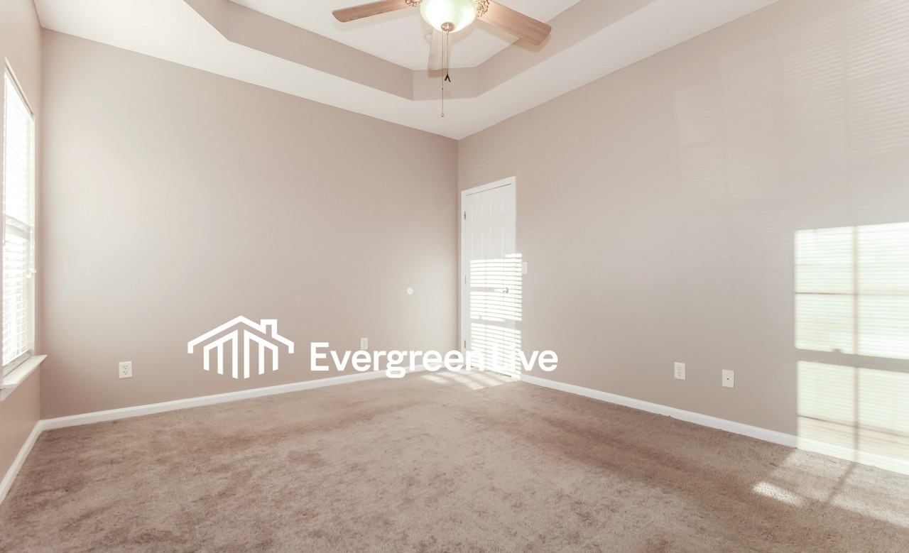 9724 Moonlight Dr - Photo 7 of 14