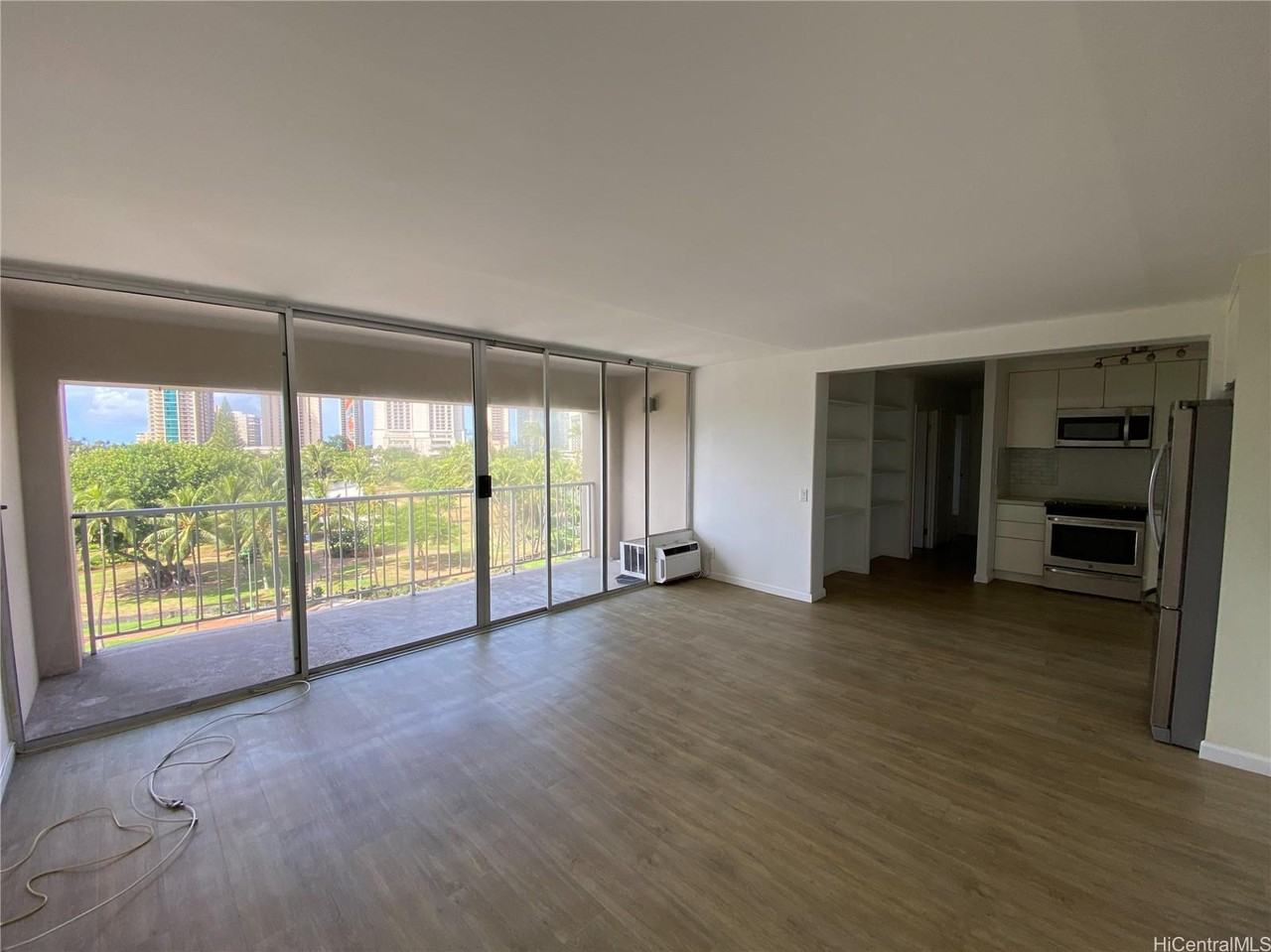 430 Keoniana St #308 - Photo 4 of 13