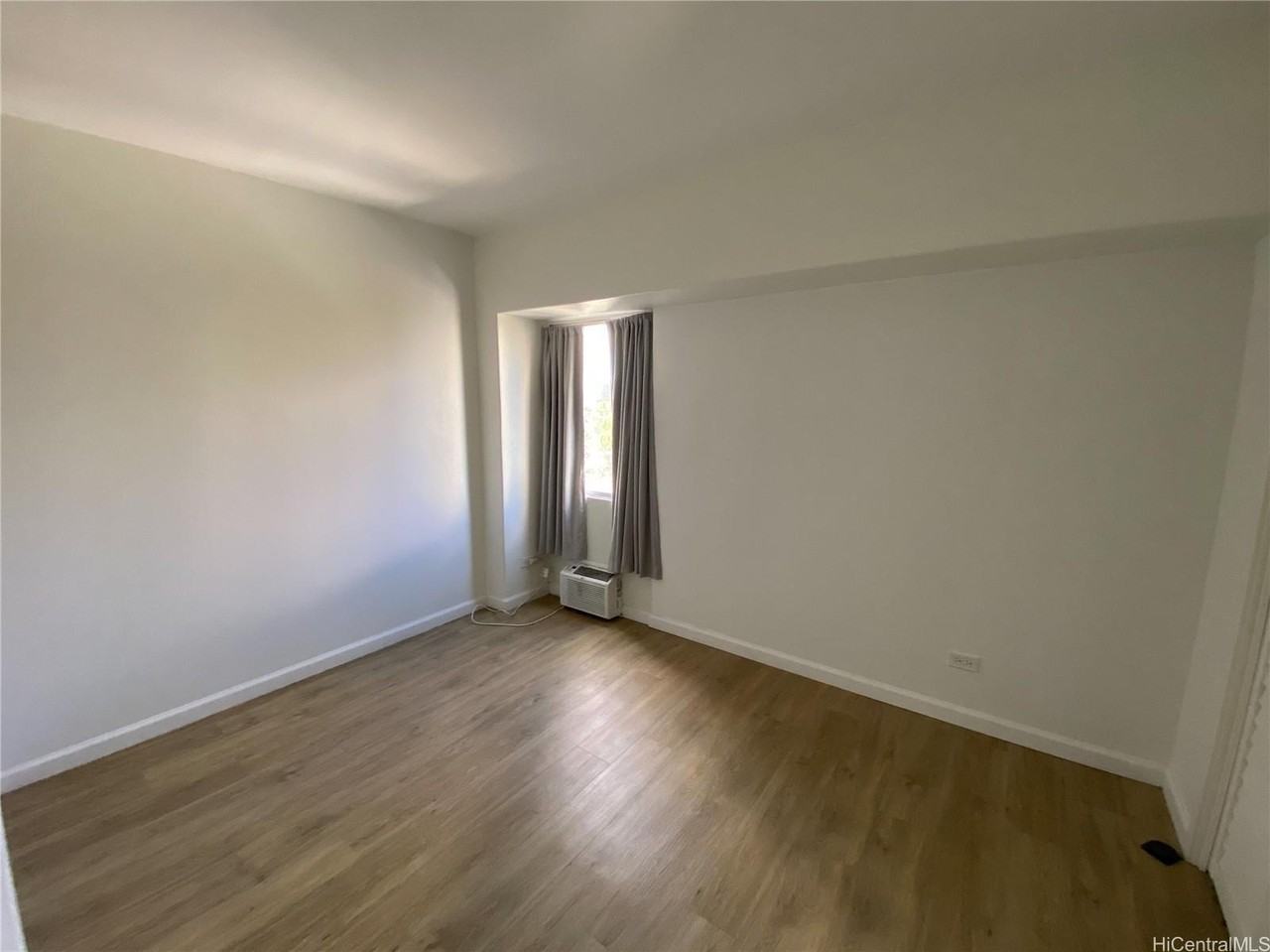 430 Keoniana St #308 - Photo 7 of 13