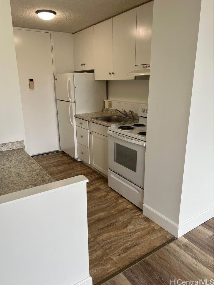 1112 Kinau Street #506 - Photo 5 of 12